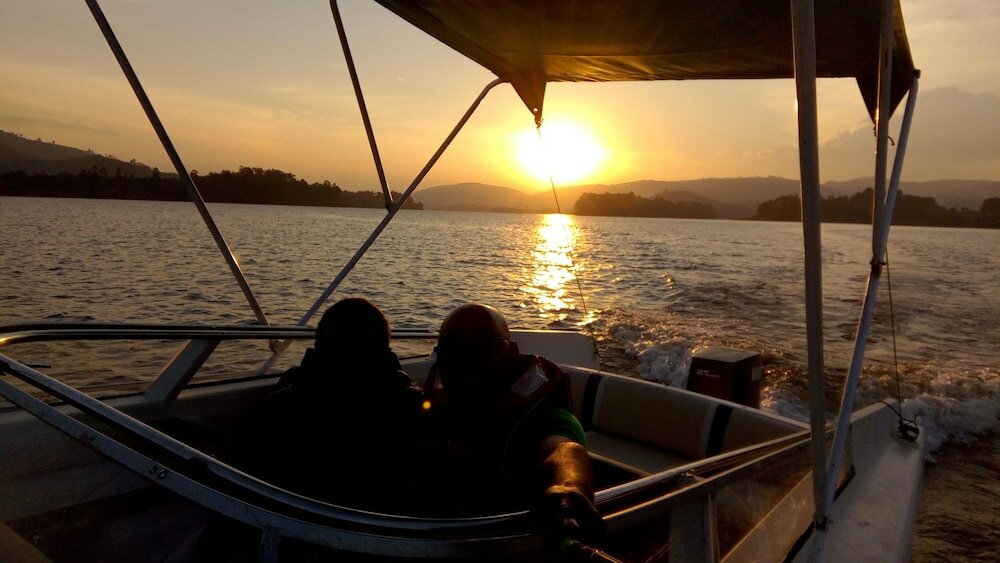 Фото Lake Bunyonyi Rock Resort