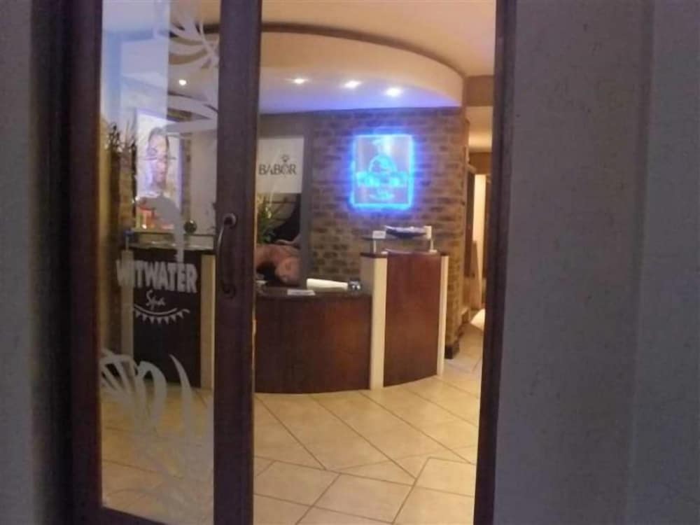 Фото Witwater Guest House