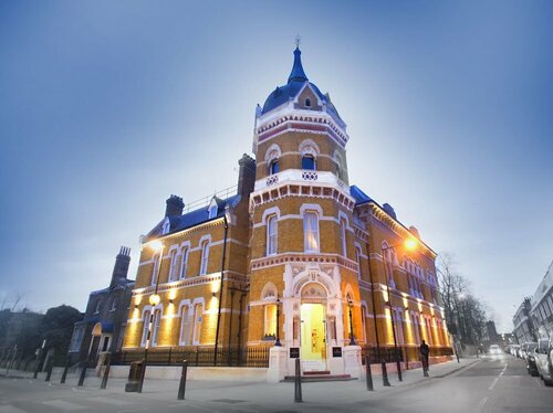 Гостиница Lansbury Heritage Hotel в Лондоне