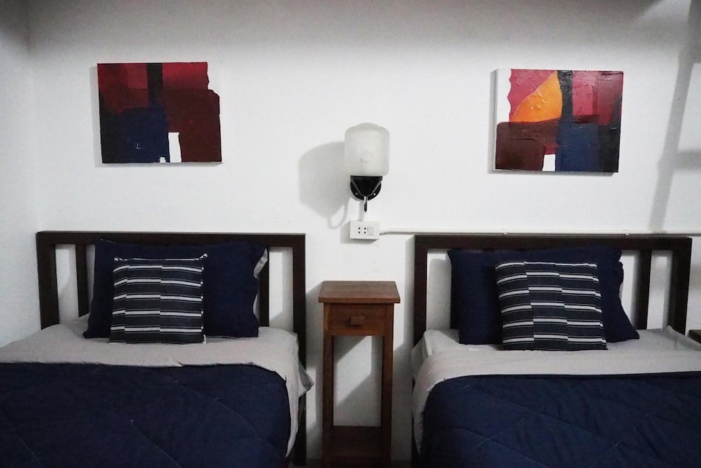 Фото Nanan House Hostel