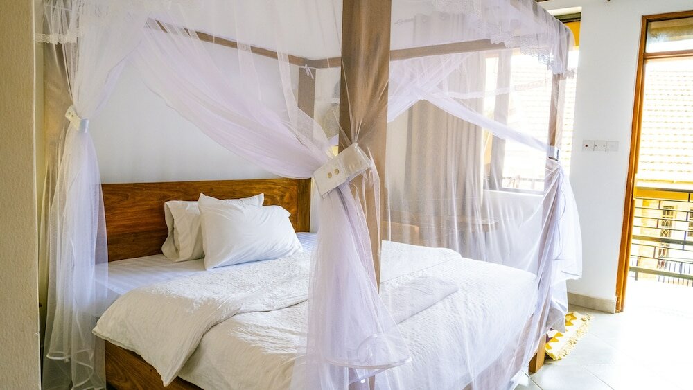 Фото The Explorers Hub