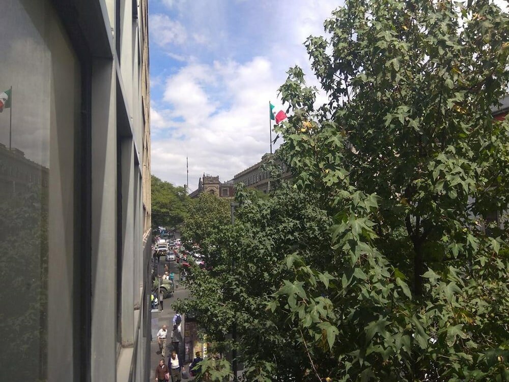 Фото Zocalo Rooms - Hostel