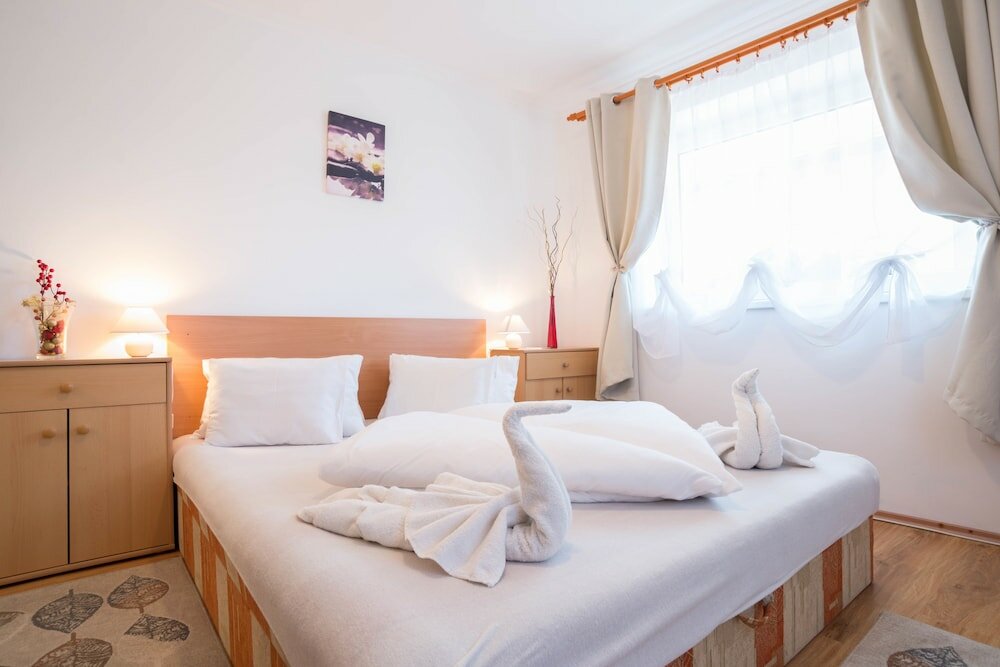 Фото Гостевой дом Toldi Panzió Hévíz