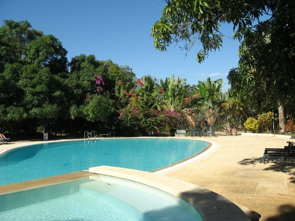 Фото Sunny Hotel Majunga