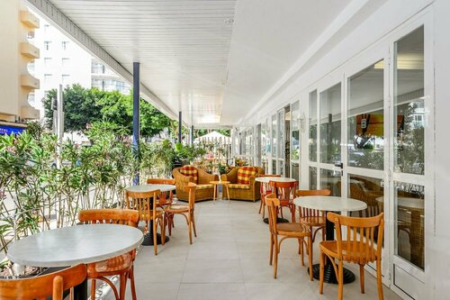 Гостиница Hotel Vibra Vila в Ивисе