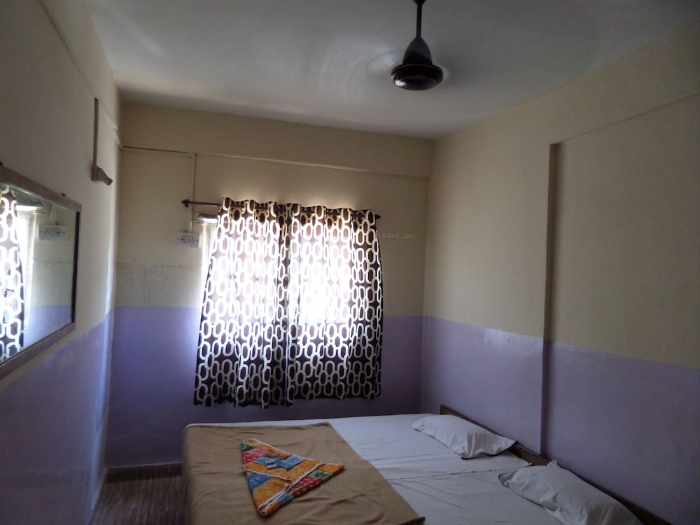 Фото Hotel Laxmi Lodging