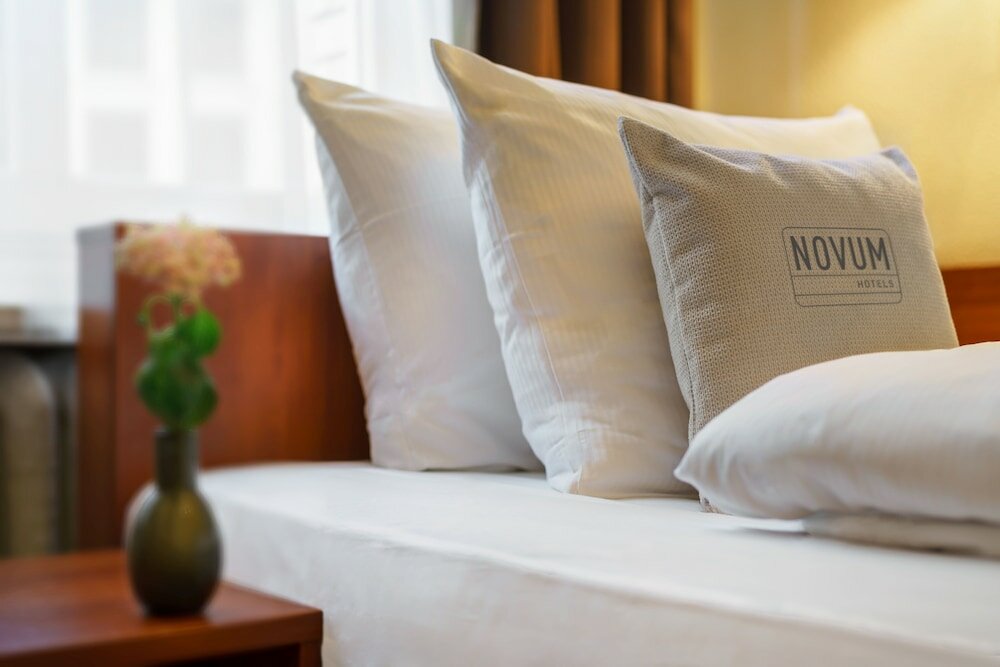 Фото Novum Hotel Kronprinz Hamburg