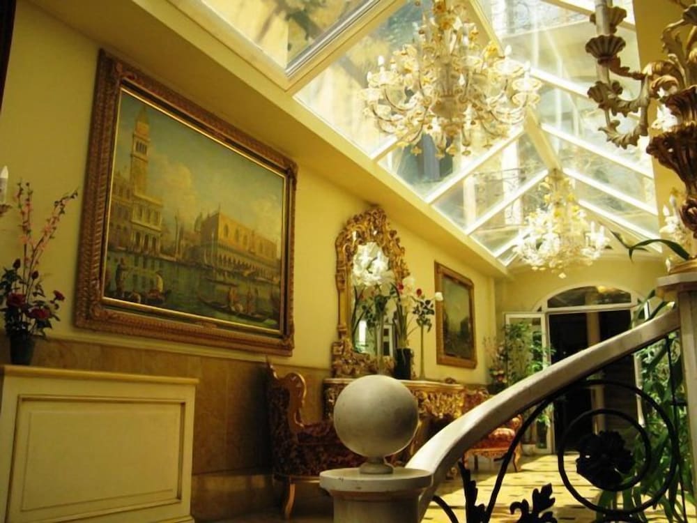 Фото Hotel Belle Epoque