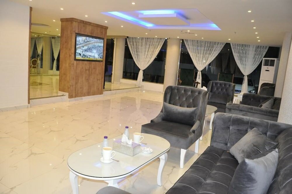 Фото Reality Suits