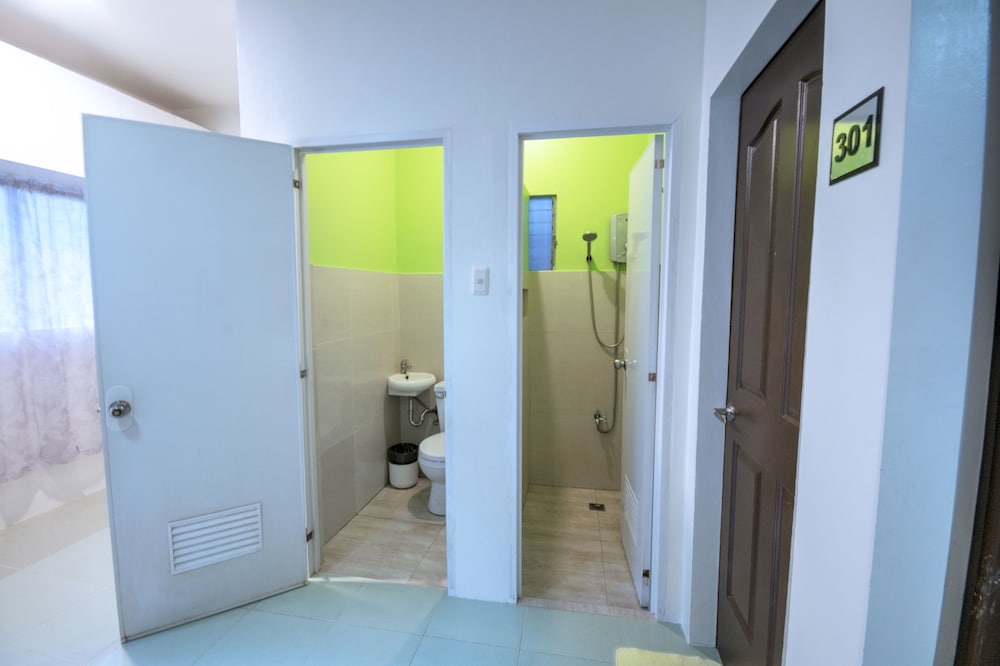 Фото Sulit Budget Hotel