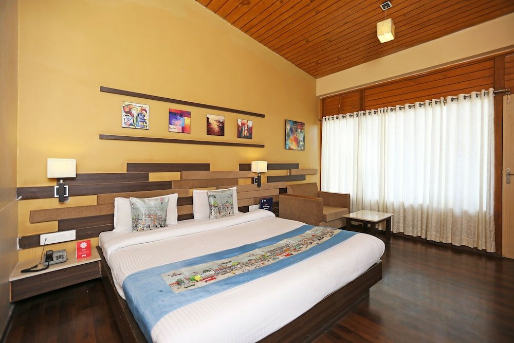 Фото Oyo 8600 Hotel Deepali Executive