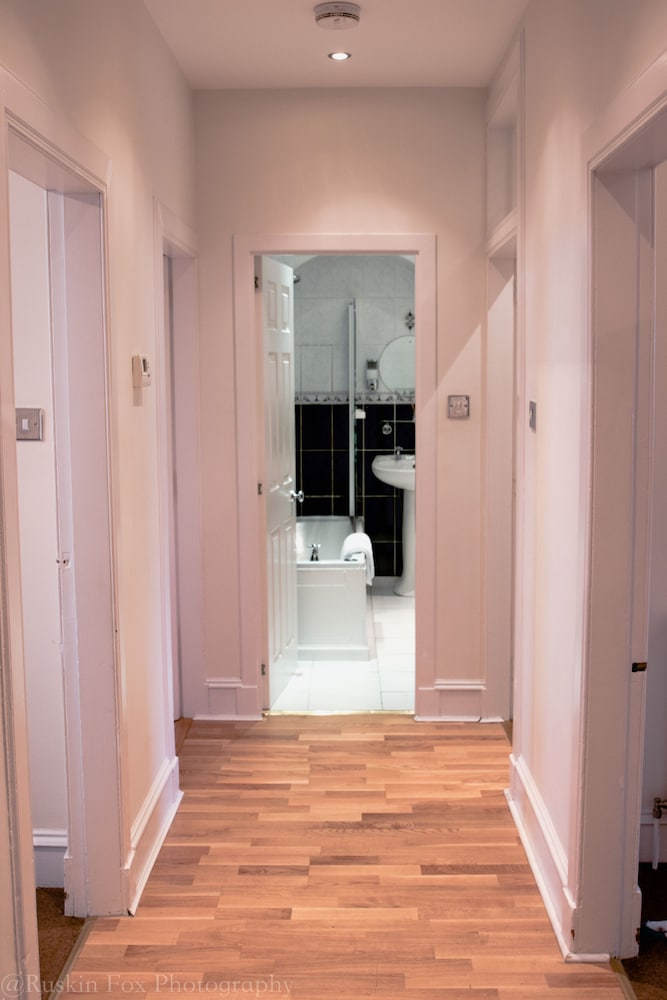 Фото Suite Apartments Aberdeen City