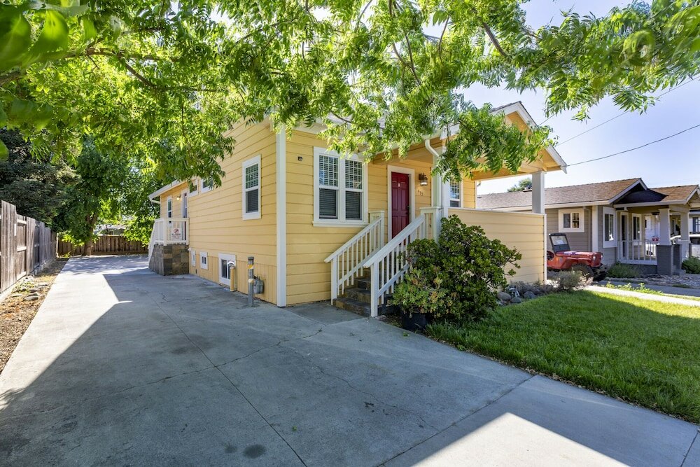 Фото Marbella Lane Triplex San Jose