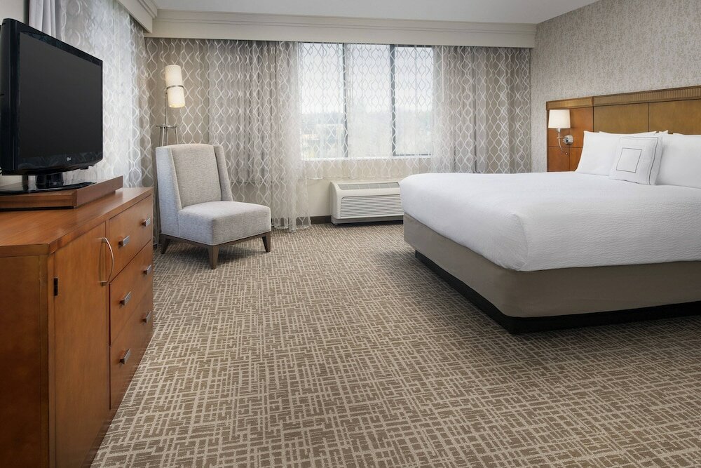 Фото Marriott Tacoma Downtown