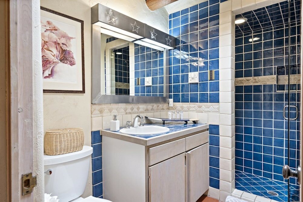 Фото Casa Siempre Mayo - Railyard Gem, Walk to Plaza