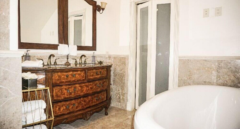 Фото River Rd. Mansion