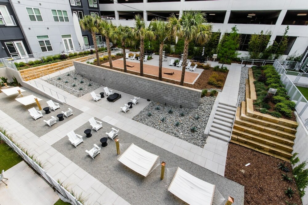 Фото StayOvr at Legacy West - Windrose