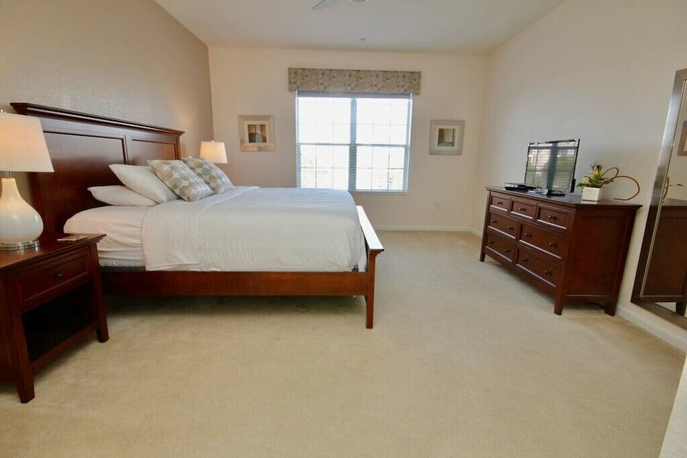 Фото 7-305 3 Bedroom Condo