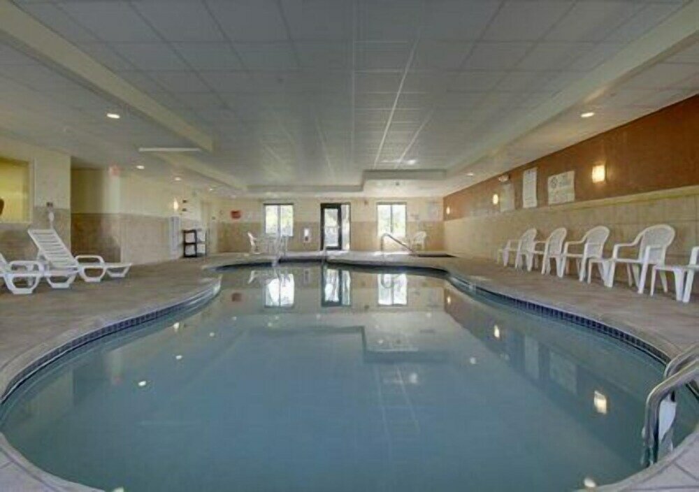 Фото Sleep Inn & Suites Airport