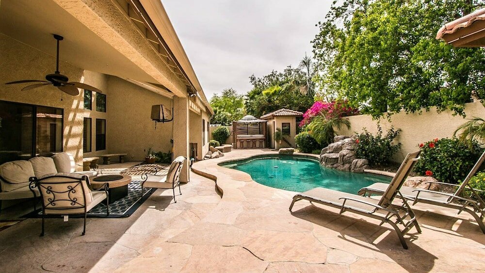 Фото Luxury Scottsdale Home W/pool and Hot Tub!