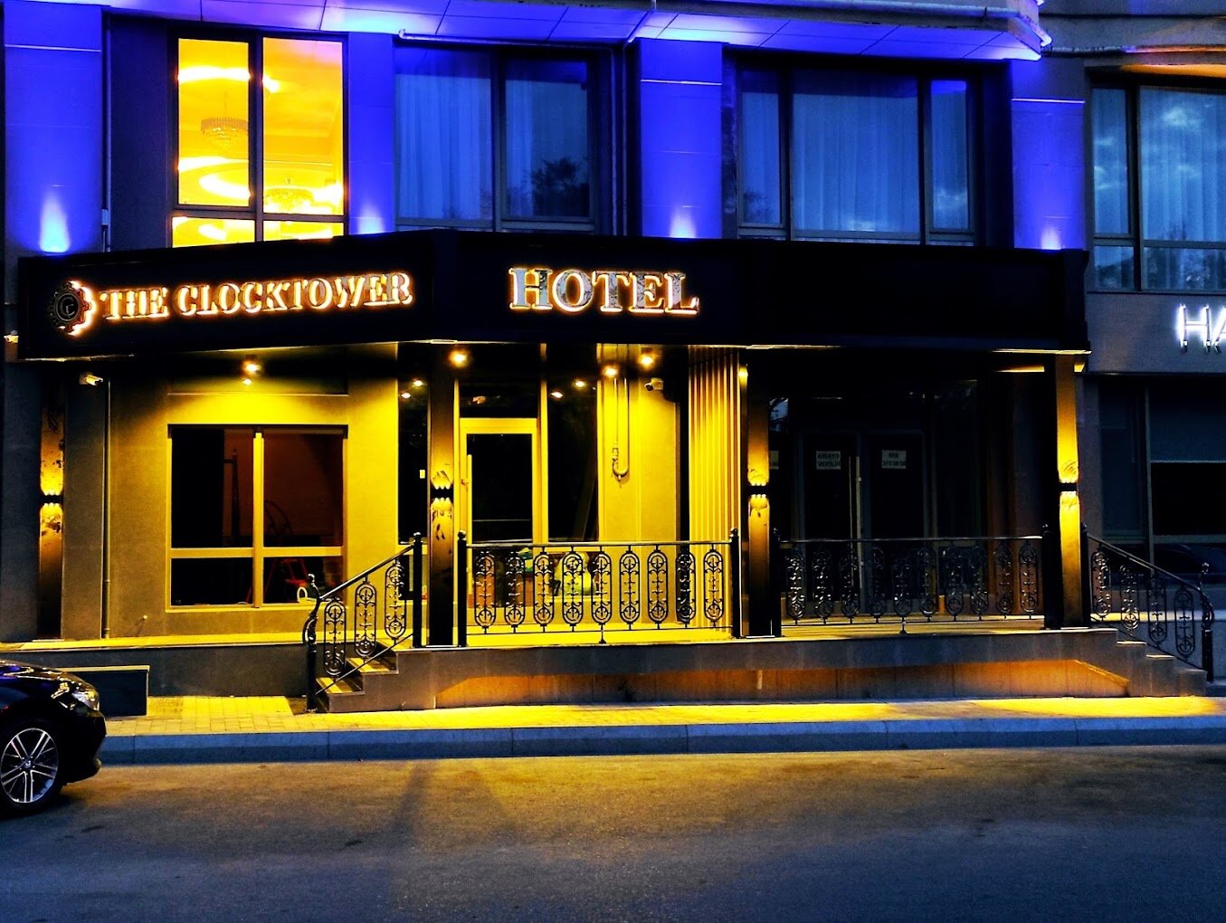 Фото The Clocktower Hotel
