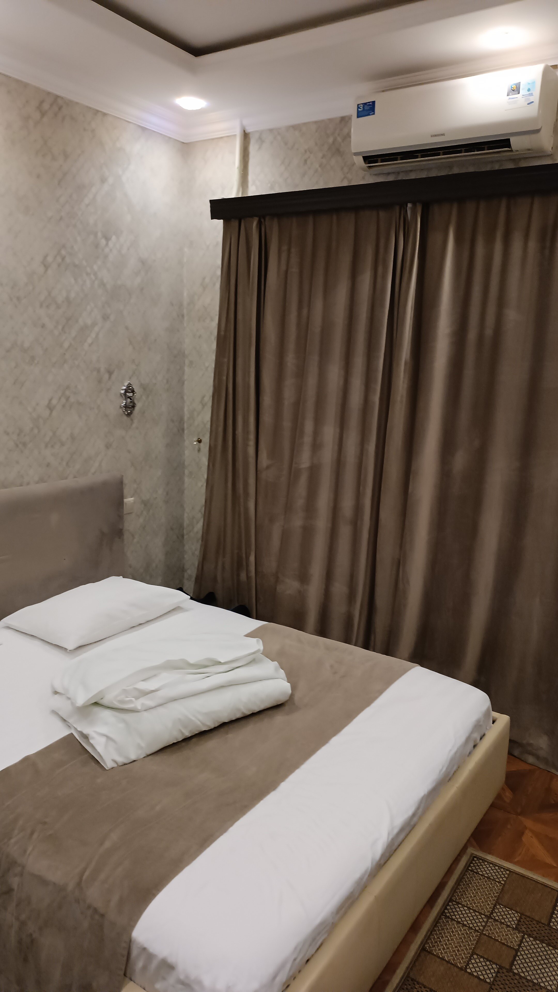 Фото Гостиница на Новомарьинской