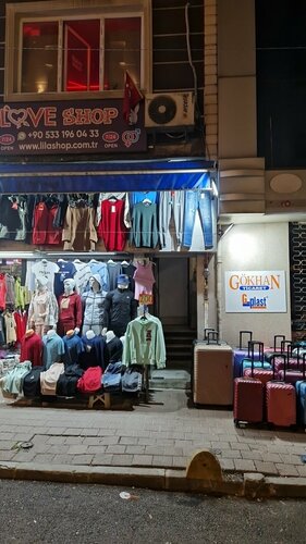 Yumshoq liboslarning erotik fotosurati