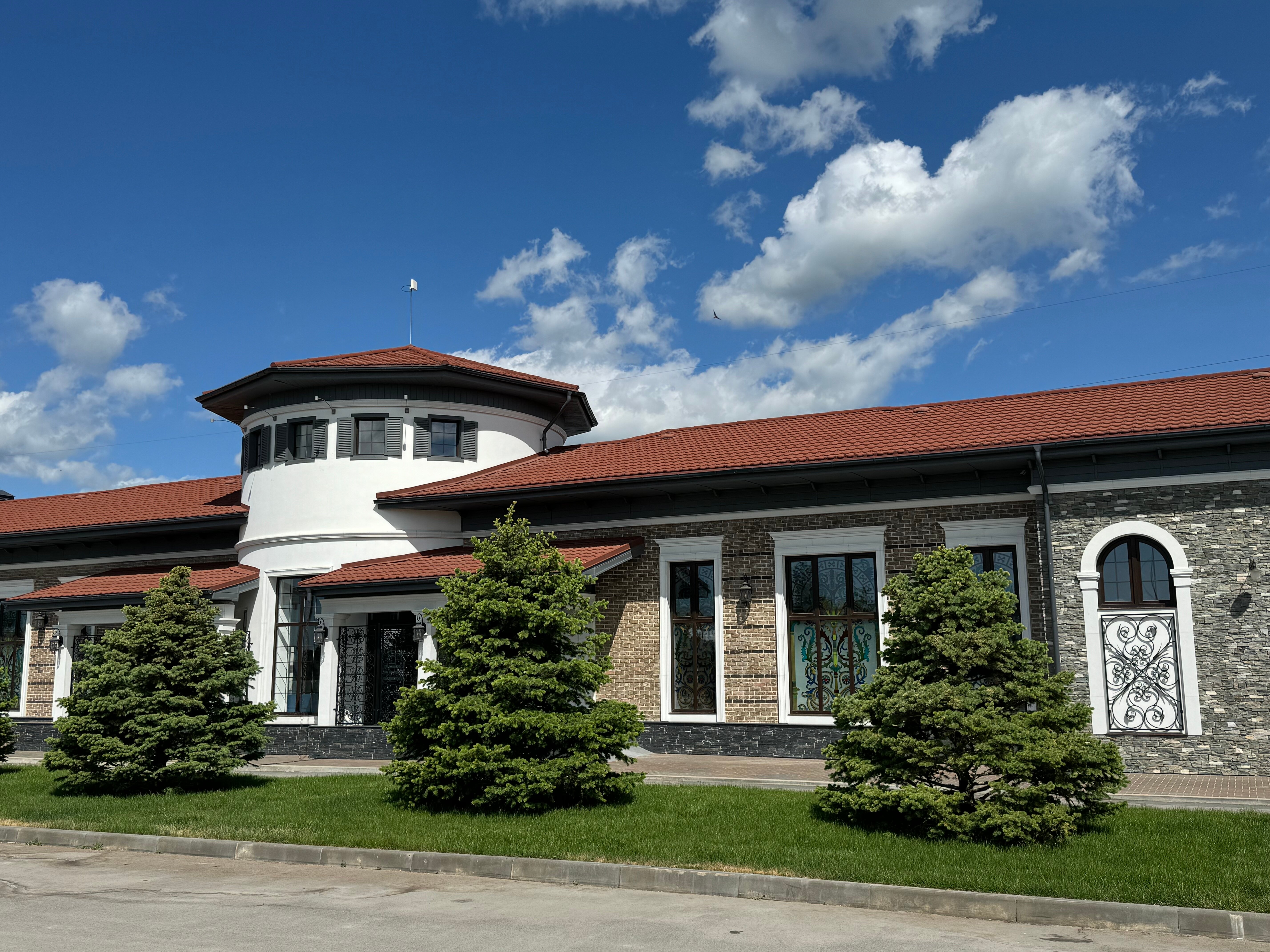 Фото Голден Хорс