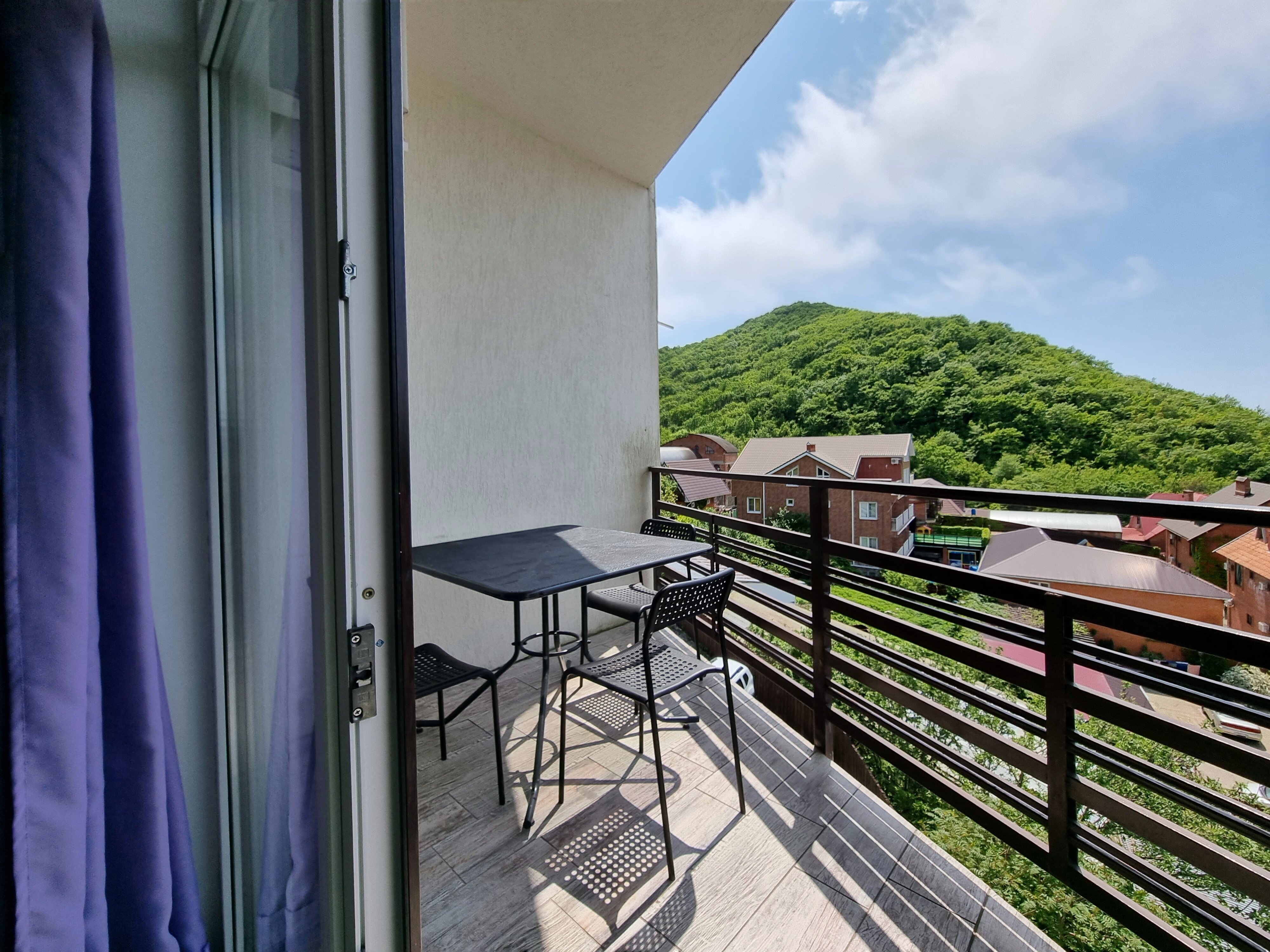 Фото Альпийская 14