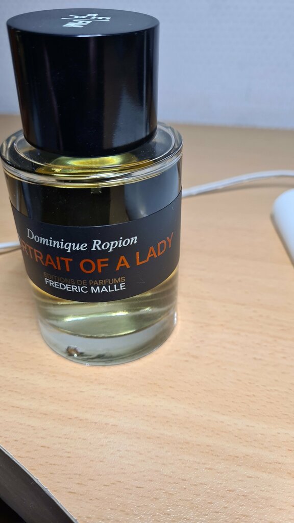 Perfume and cosmetics shop Frederic Malle, Dubai, photo