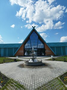 Юрибей (Tyumenskiy rayon, derevnya Chyornaya Rechka, Tsentralny proyezd), zoo
