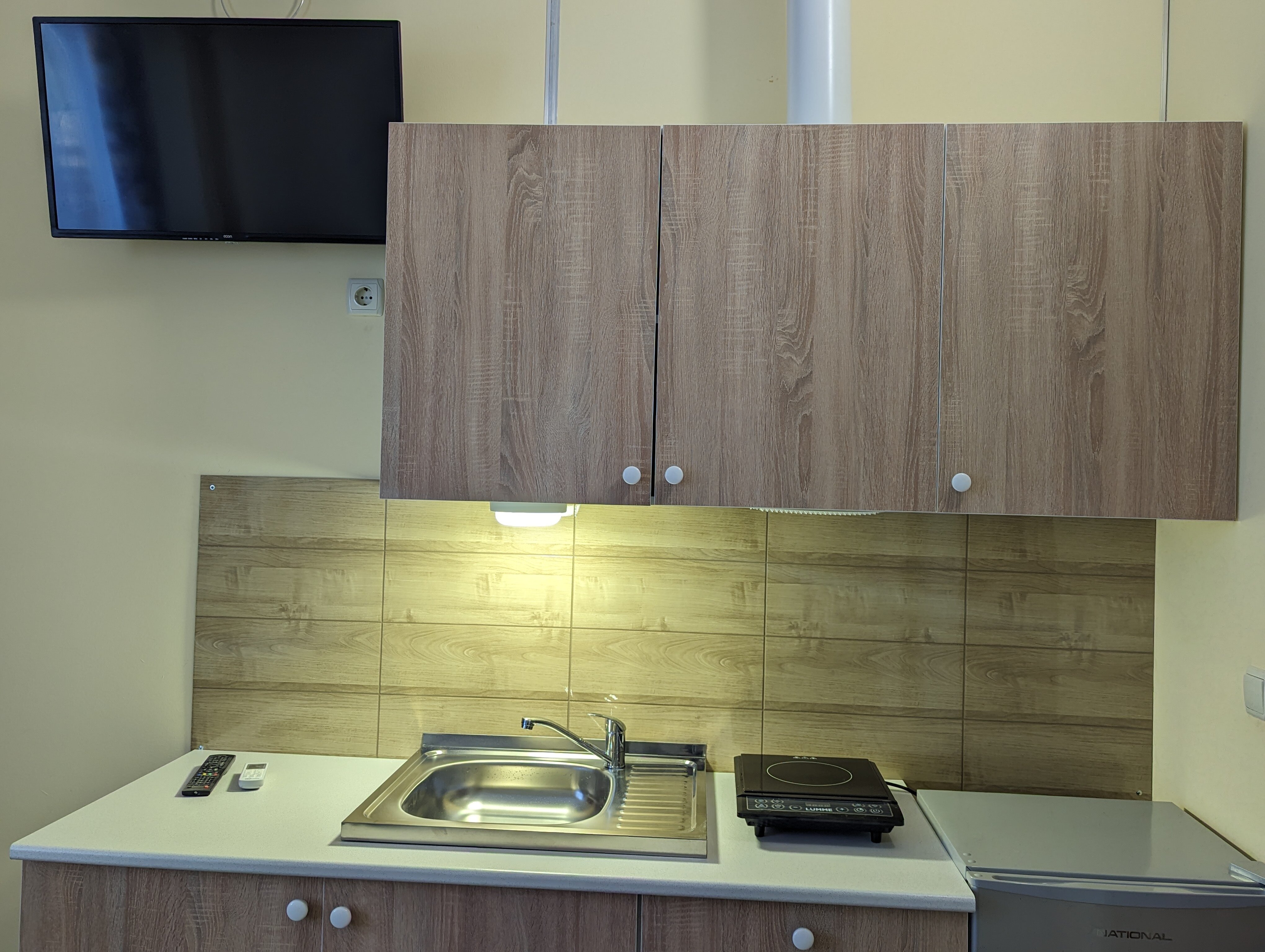 Фото Селена