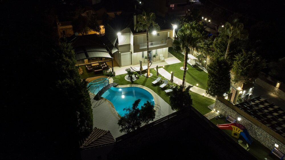 Фото Serenity Bliss Villa