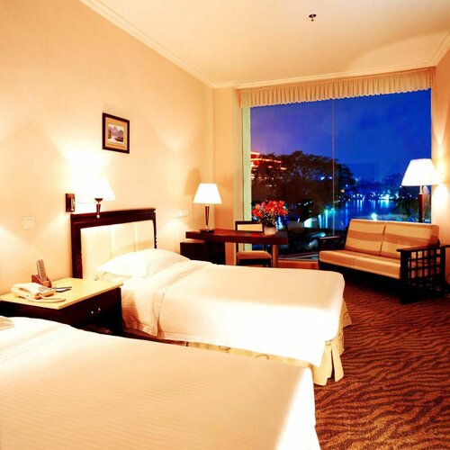 Гостиница Guilin Bravo Hotel в Гуйлине