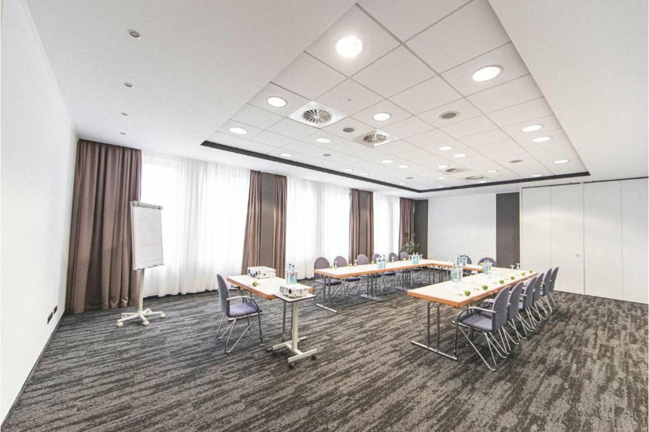Фото Plaza Hotel Hanau