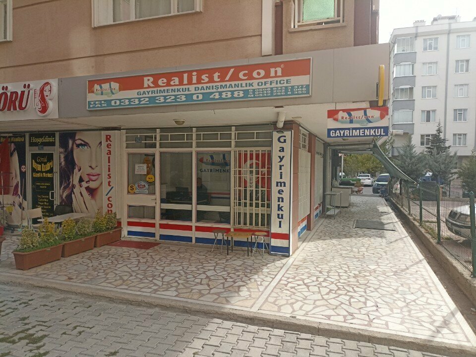 Agencia inmobiliaria Realist/con gayrimenkul, , foto