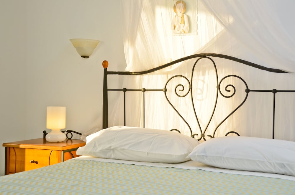 Фото Ydreos Studios & Apartments