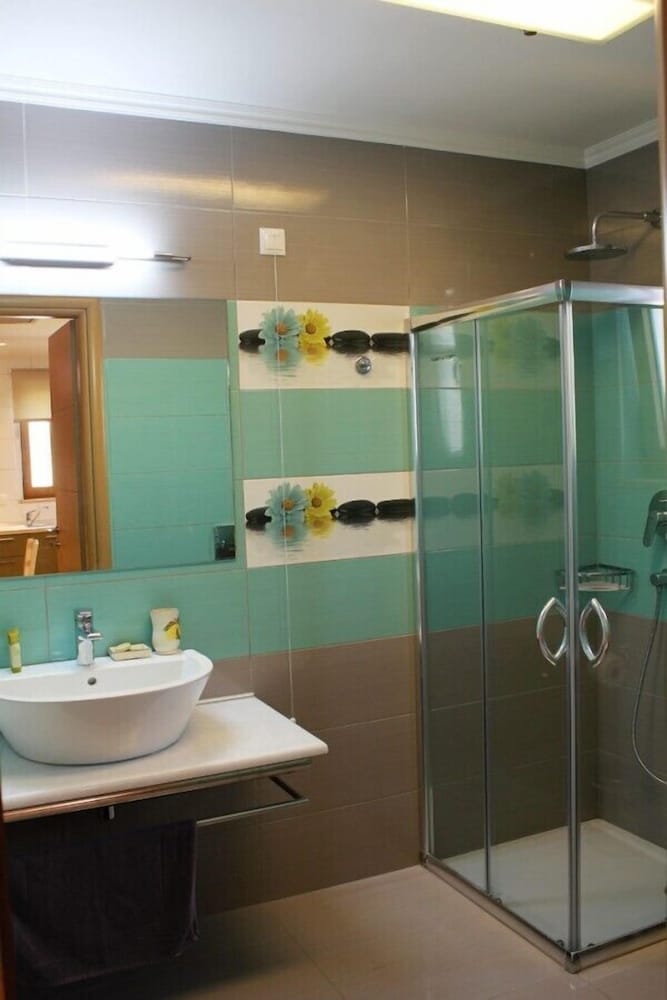 Фото Niriides Luxury Villas