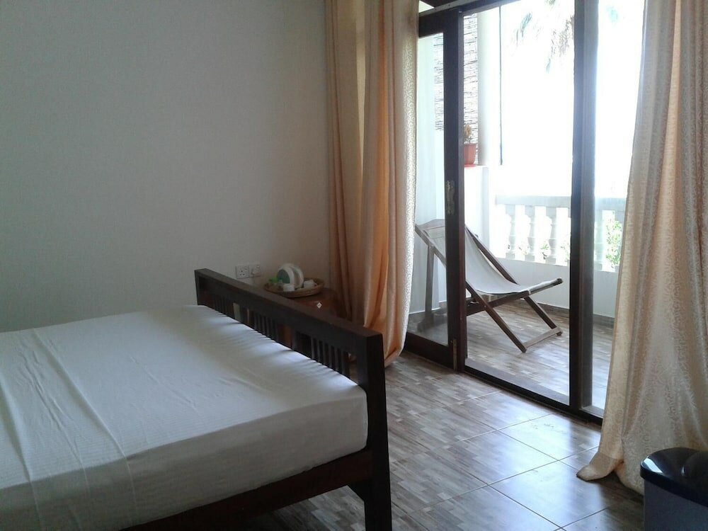 Фото Mirissa Seastar