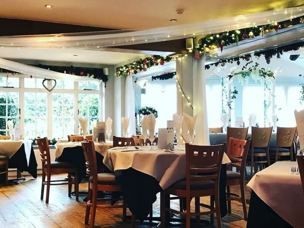 Фото Canal Cottages