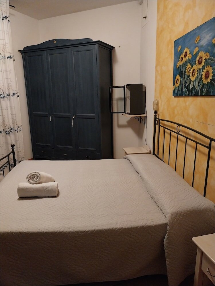 Фото Hotel Carol