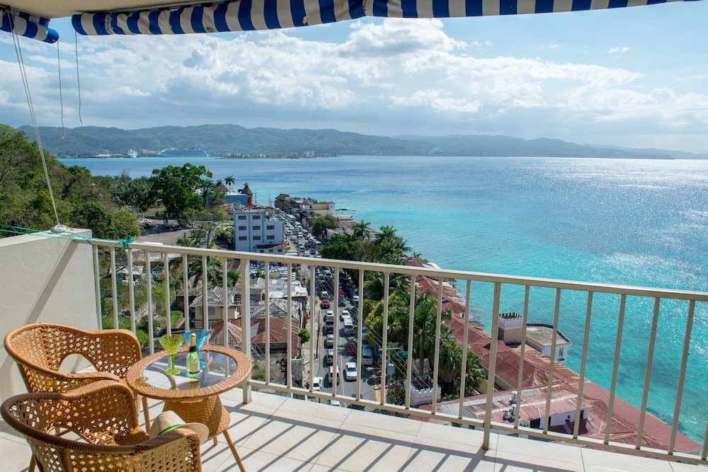 Фото Montego Bay Club