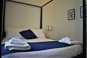 Гостиница Gatto Bianco House