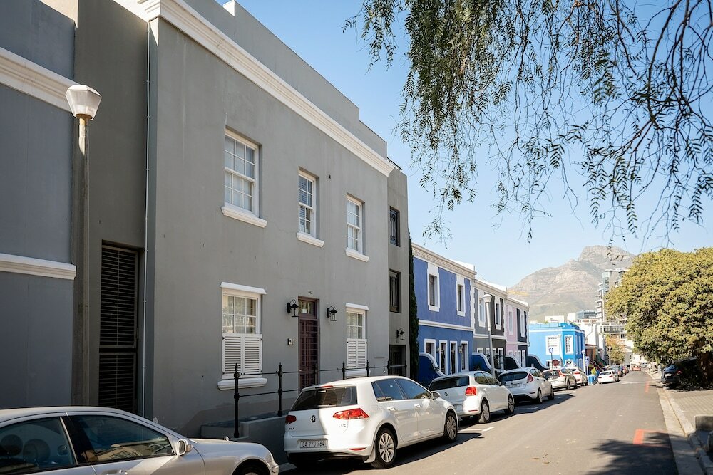 Фото Purple House