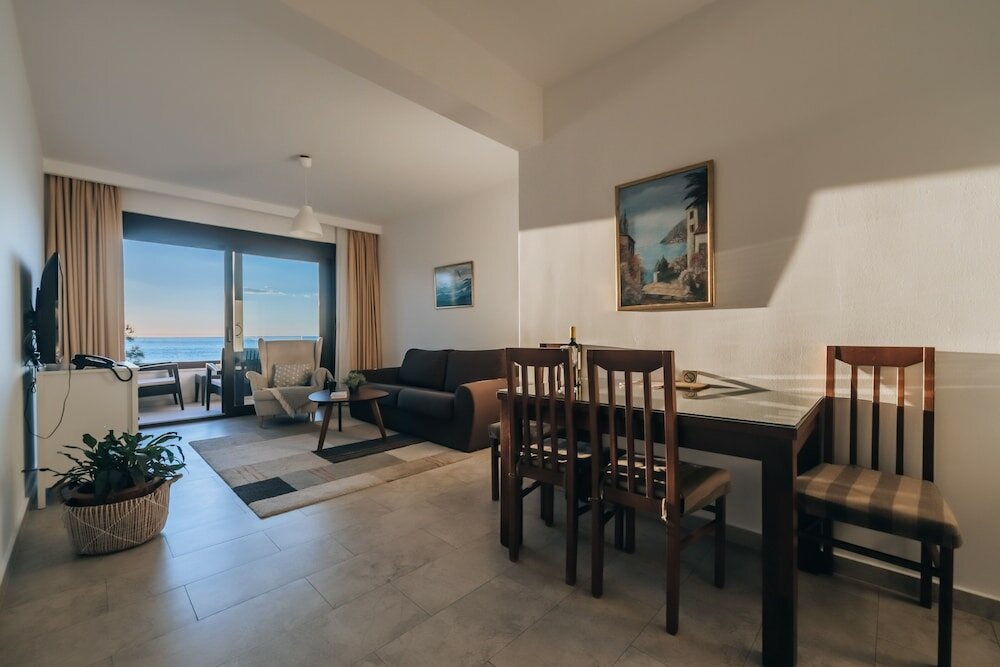Фото Apartments Kuce Lekovica Beach & Restaurant