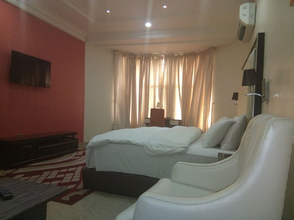 Фото 1 Oak Place