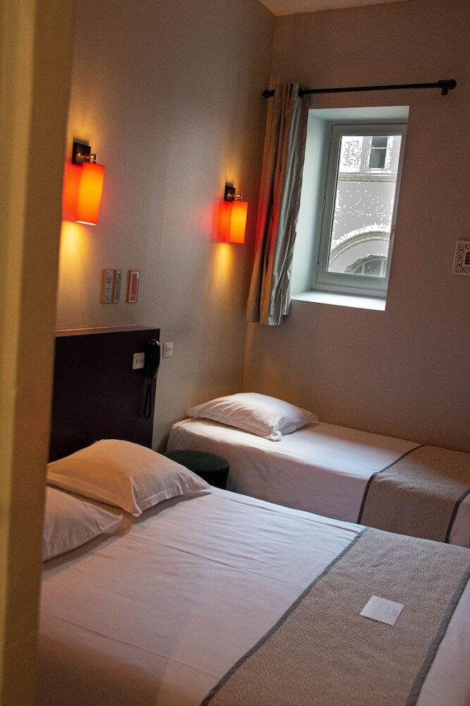 Фото Hotelo Lyon Charité