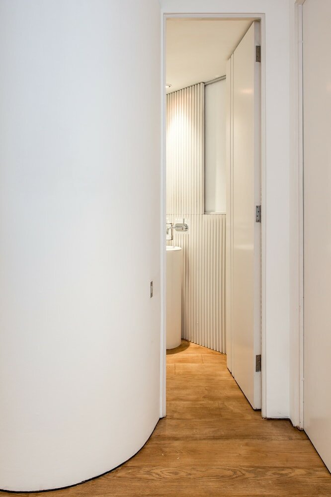 Фото Oxford Circus Apartments