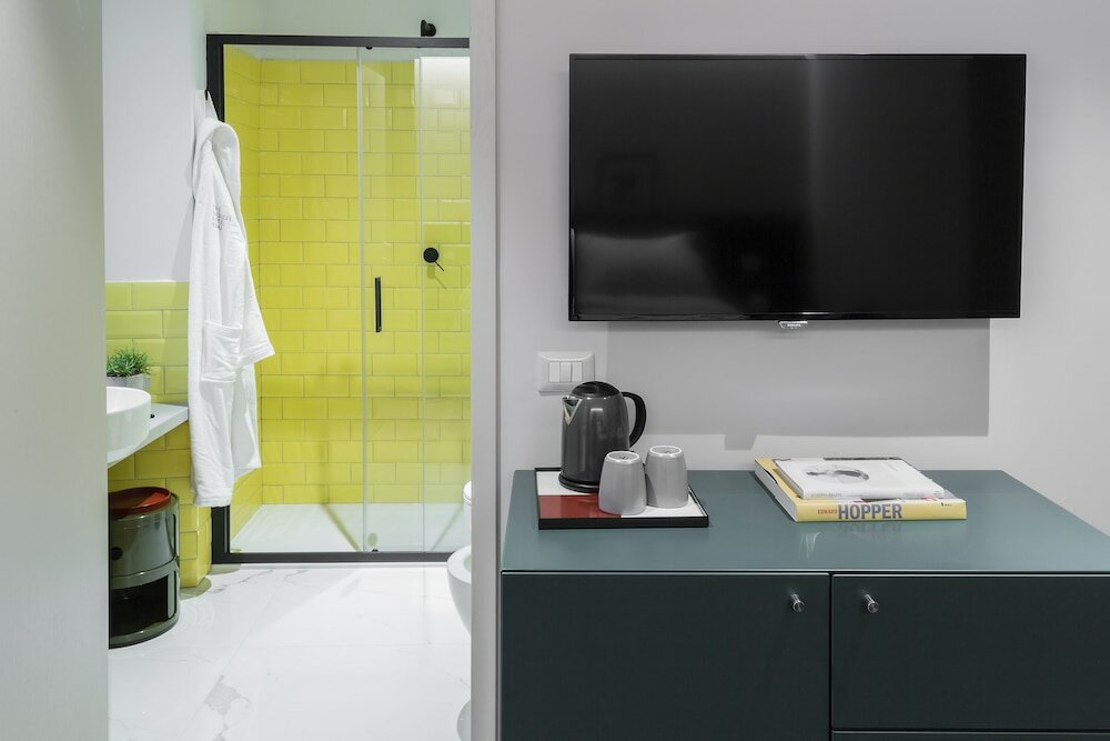 Фото The Radical Hotel