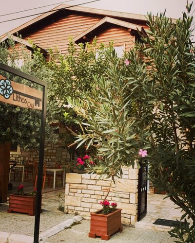 Гостиница Lithos Hotel в Фоче